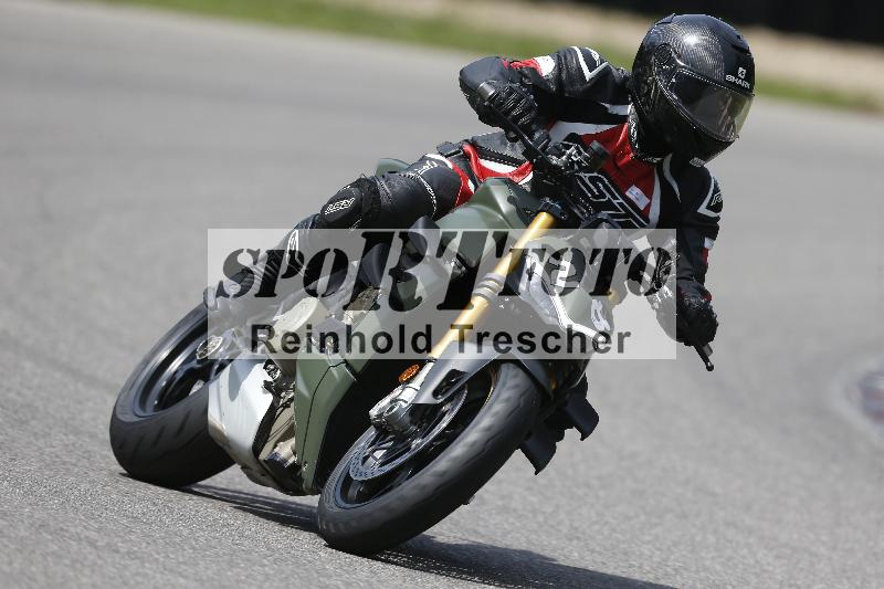 /27 12.06.2025 Ducati Schweiz Trackday Warmup  ADR/gruen-vert/28
